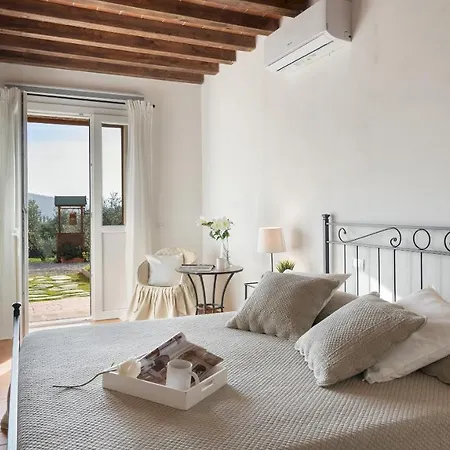 Casa La Fenice 8&2, Emma Villa Pomarance