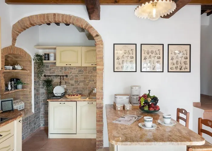 Casa La Fenice 8&2, Emma *